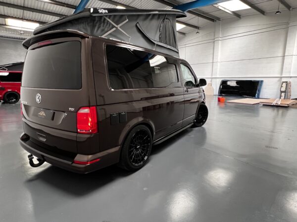 2017 T6 Transporter T28 SWB DSG Highline - Image 6