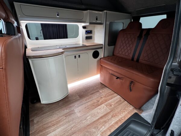2017 T6 Transporter T28 SWB DSG Highline - Image 7