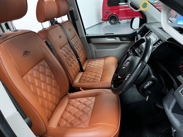 2017 T6 Transporter T28 SWB DSG Highline - Image 11