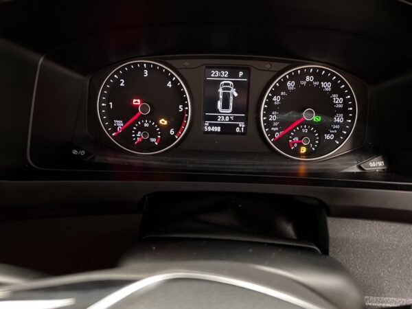 2017 T6 Transporter T28 SWB DSG Highline - Image 13