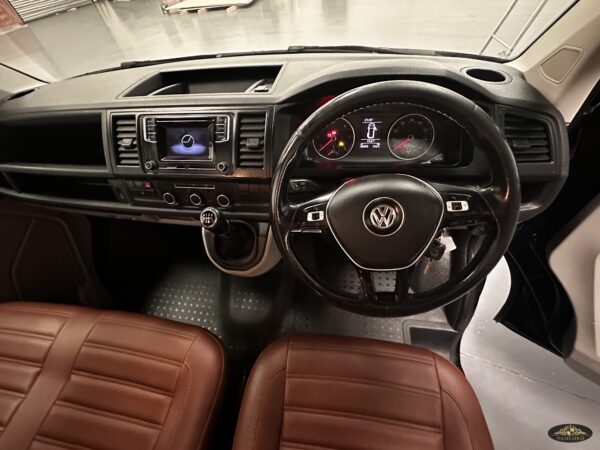 2016 T6 Transporter T28 SWB Manual Highline - Image 13
