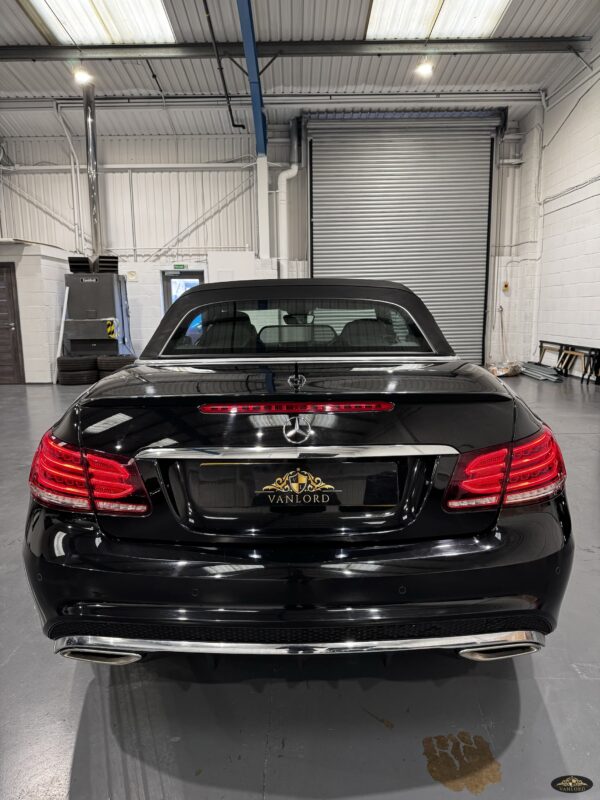 2014 Mercedes-Benz E250 CDI AMG Sport Cabriolet G-Tronic - Image 11