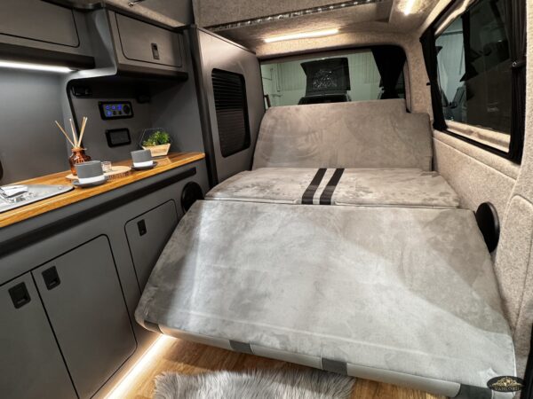 2019 VW Transporter T6 T32 150BHP Euro6 LWB Highline (Inc VAT) - Image 21