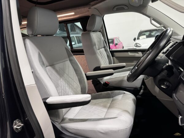 2019 VW Transporter T6 T32 150BHP Euro6 DSG SWB Highline (NO VAT) - Image 11