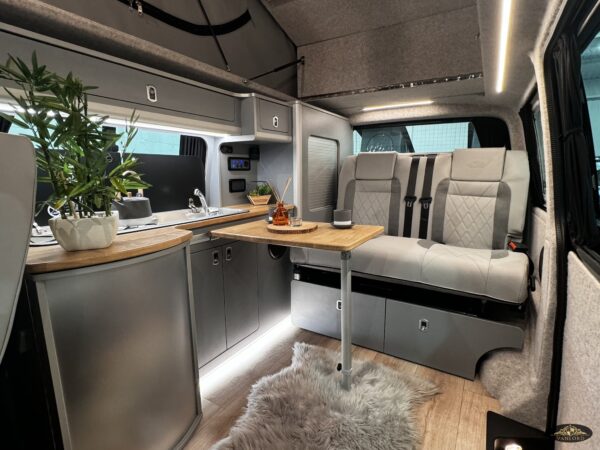 2019 VW Transporter T6 T32 150BHP Euro6 DSG SWB Highline (NO VAT) - Image 17