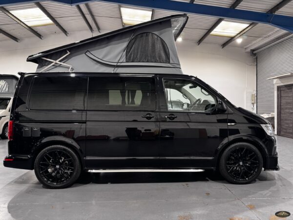 2017 VW Transporter T6 T32 204BHP Euro6 DSG SWB Highline (NO VAT) - Image 5