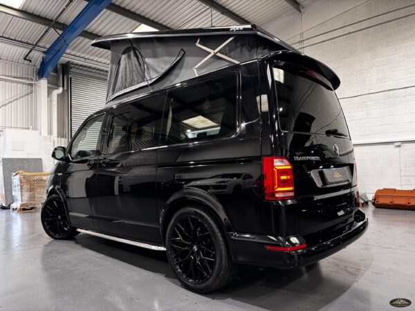 2017 VW Transporter T6 T32 204BHP Euro6 DSG SWB Highline (NO VAT) - Image 8