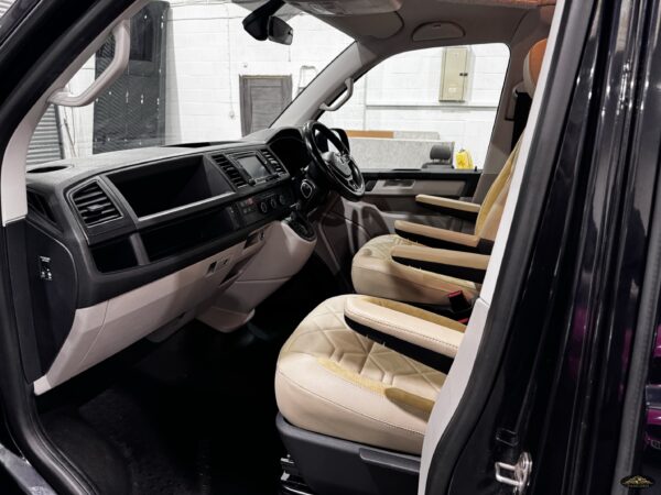 2017 VW Transporter T6 T32 204BHP Euro6 DSG SWB Highline (NO VAT) - Image 23