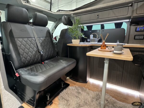 2020 VW Transporter T6.1 T32 150BHP Euro6 7sp DSG SWB - Image 12
