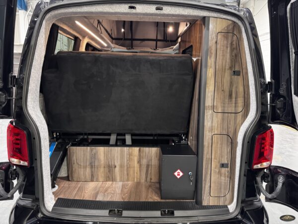 2021 VW Transporter T6.1 Highline T30 150BHP Euro6 7sp DSG SWB - Image 17