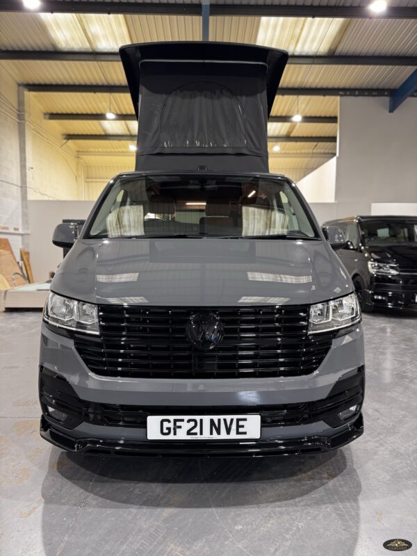 2021 VW Transporter T6.1 T32 4motion 204BHP Euro6 7sp DSG SWB - Image 3
