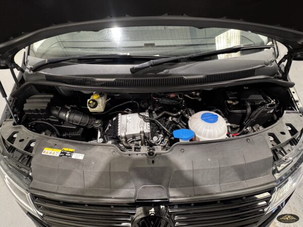 2022 VW Transporter T6.1 T32 150BHP Euro6 7sp DSG LWB - Image 24