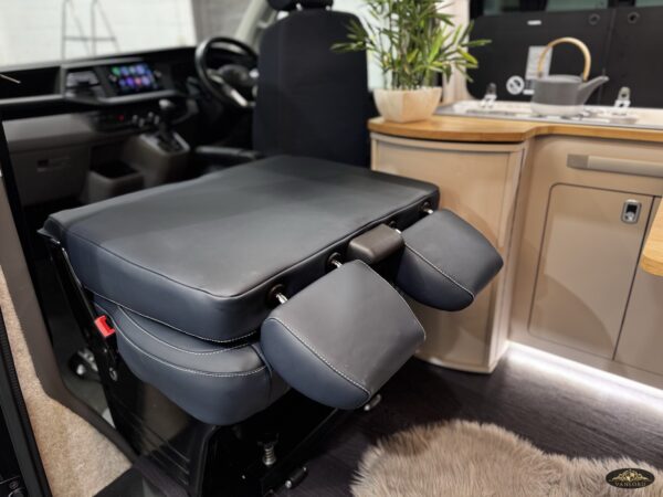 2022 VW Transporter T6.1 T32 150BHP Euro6 7sp DSG LWB - Image 26