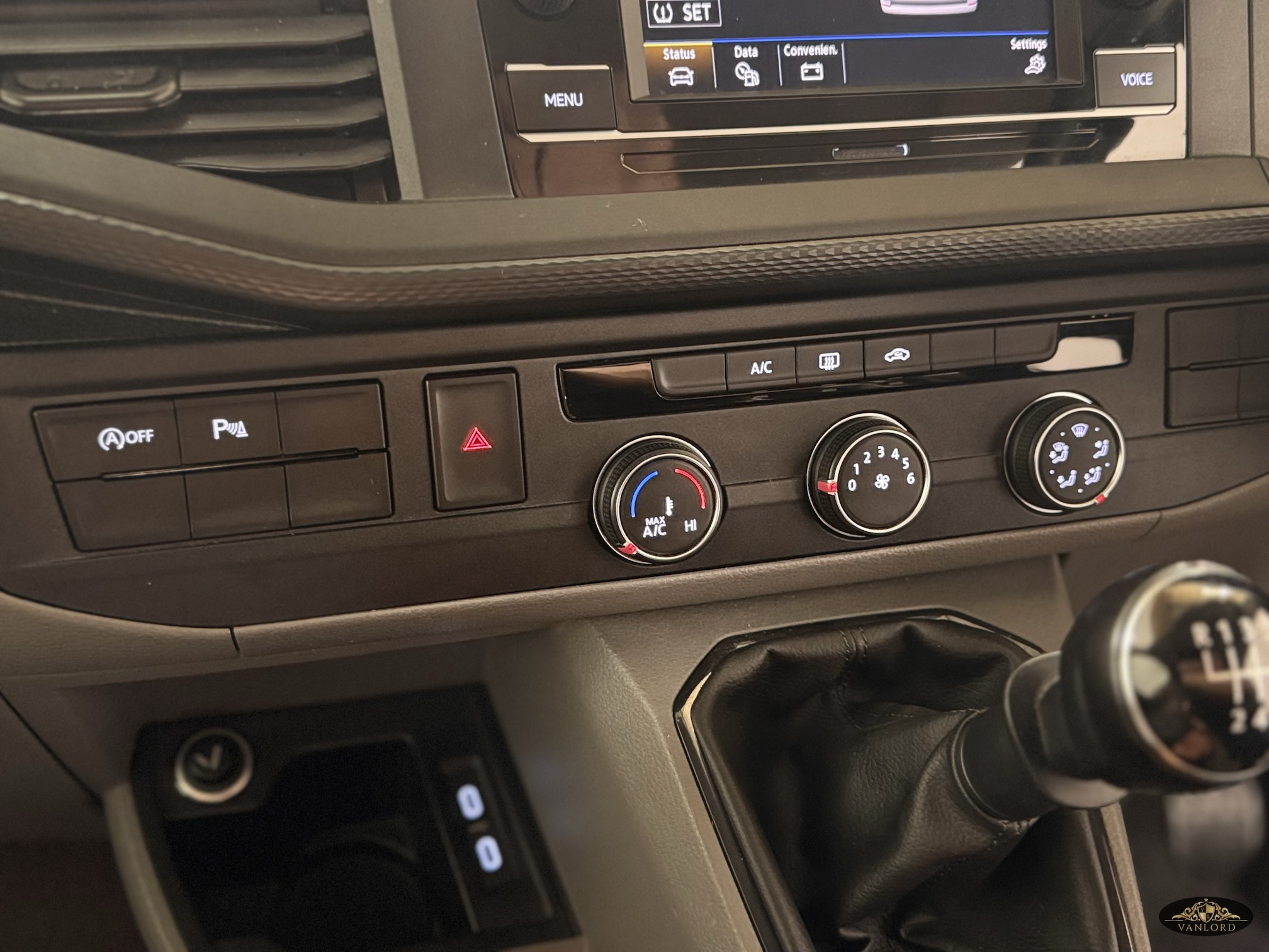 2020 VW Transporter T6.1 T32 110BHP Euro6 5sp Manual SWB - Image 16