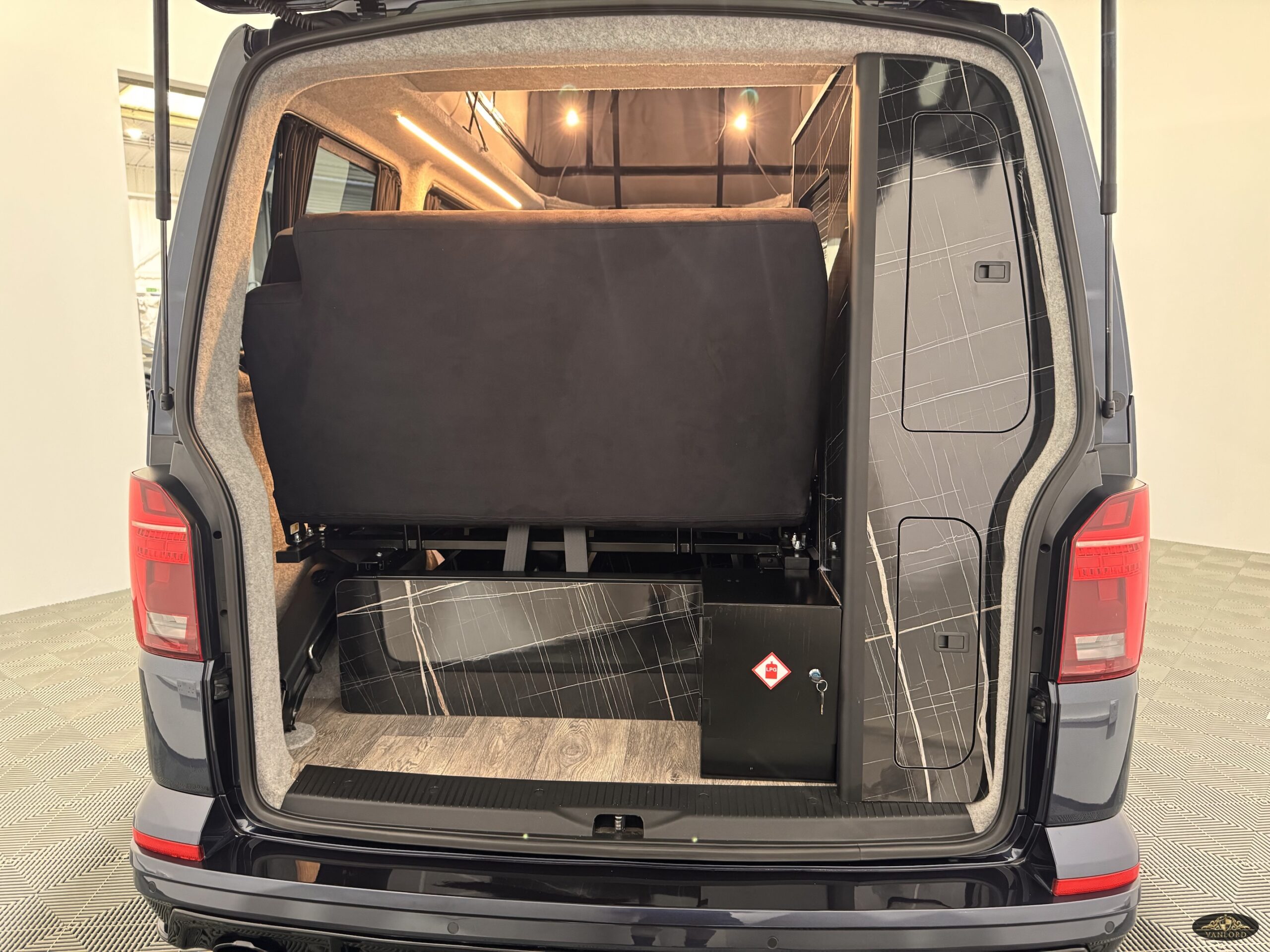 2020 VW Transporter T6.1 T32 110BHP Euro6 5sp Manual SWB - Image 42