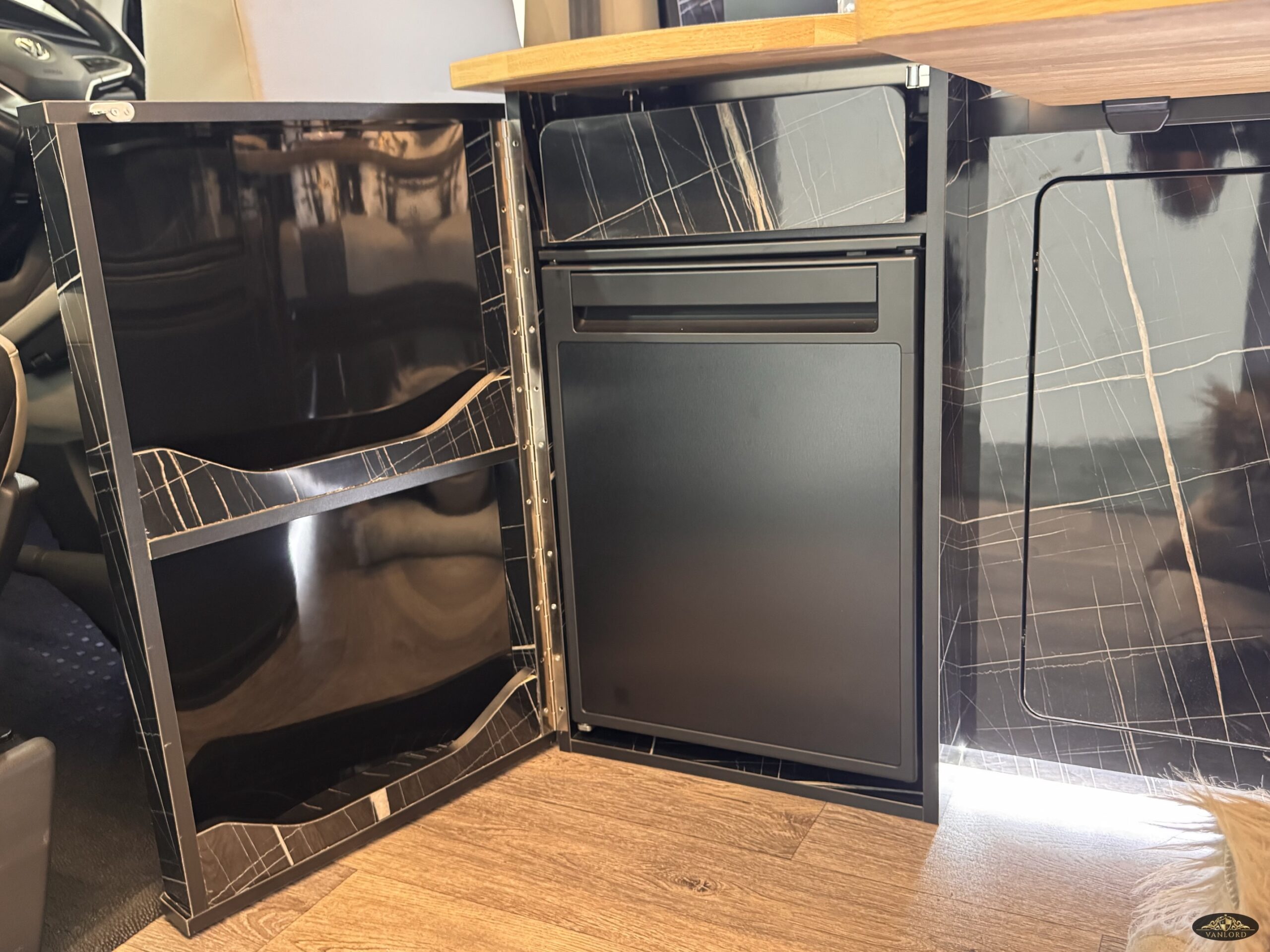 2020 VW Transporter T6.1 T32 110BHP Euro6 5sp Manual SWB - Image 32