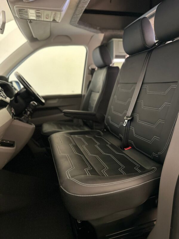 2021 VW Transporter T6.1 T32 150BHP Euro6 6sp Manual LWB - Image 17