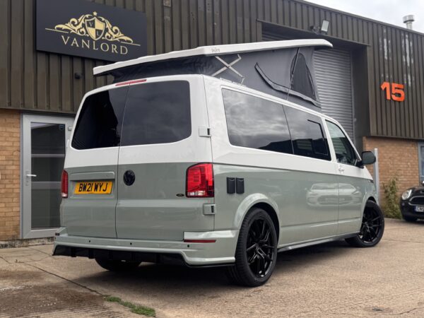2021 VW Transporter T6.1 T32 150BHP Euro6 6sp Manual LWB - Image 4