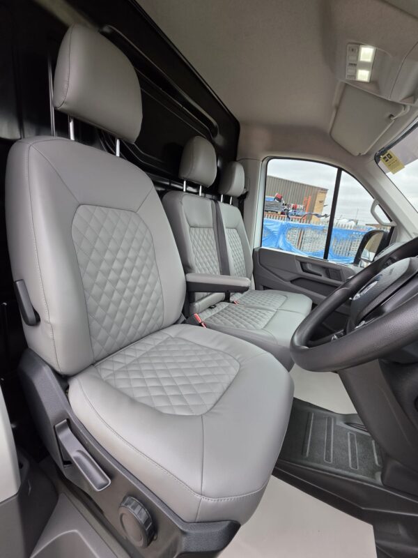2018 VW Crafter CR35 140BHP Euro6 6sp Manual L3H3 Removable Camper Pod - Image 12