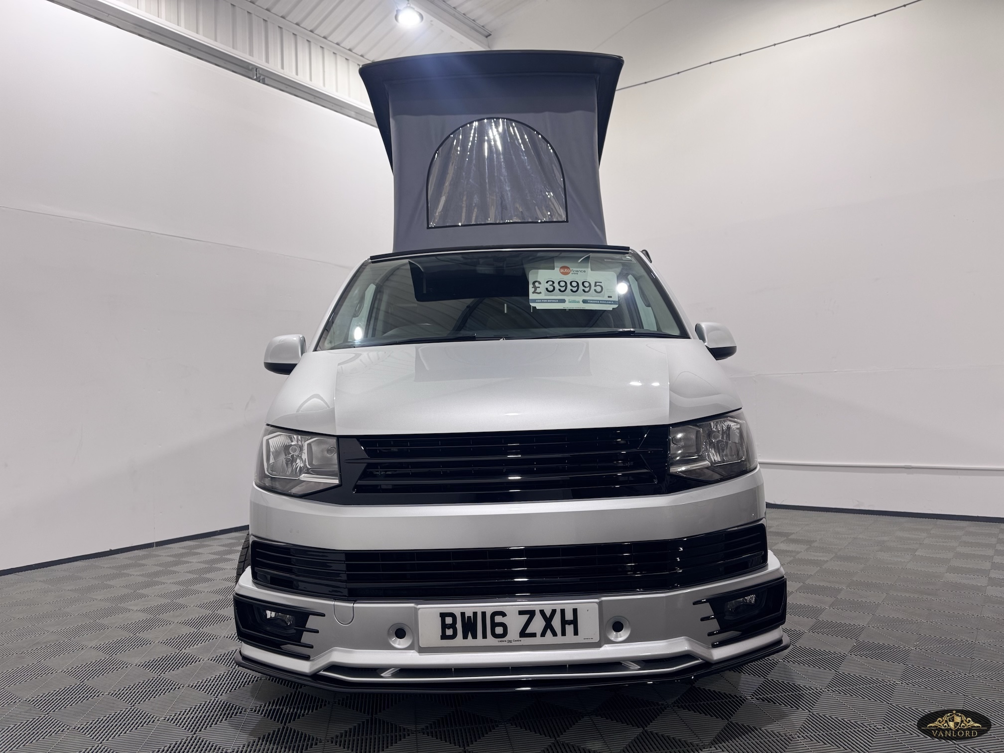 2016 VW Transporter T6 Highline Camper T28 5Sp Manual 102BHP Euro6 SWB - Image 3