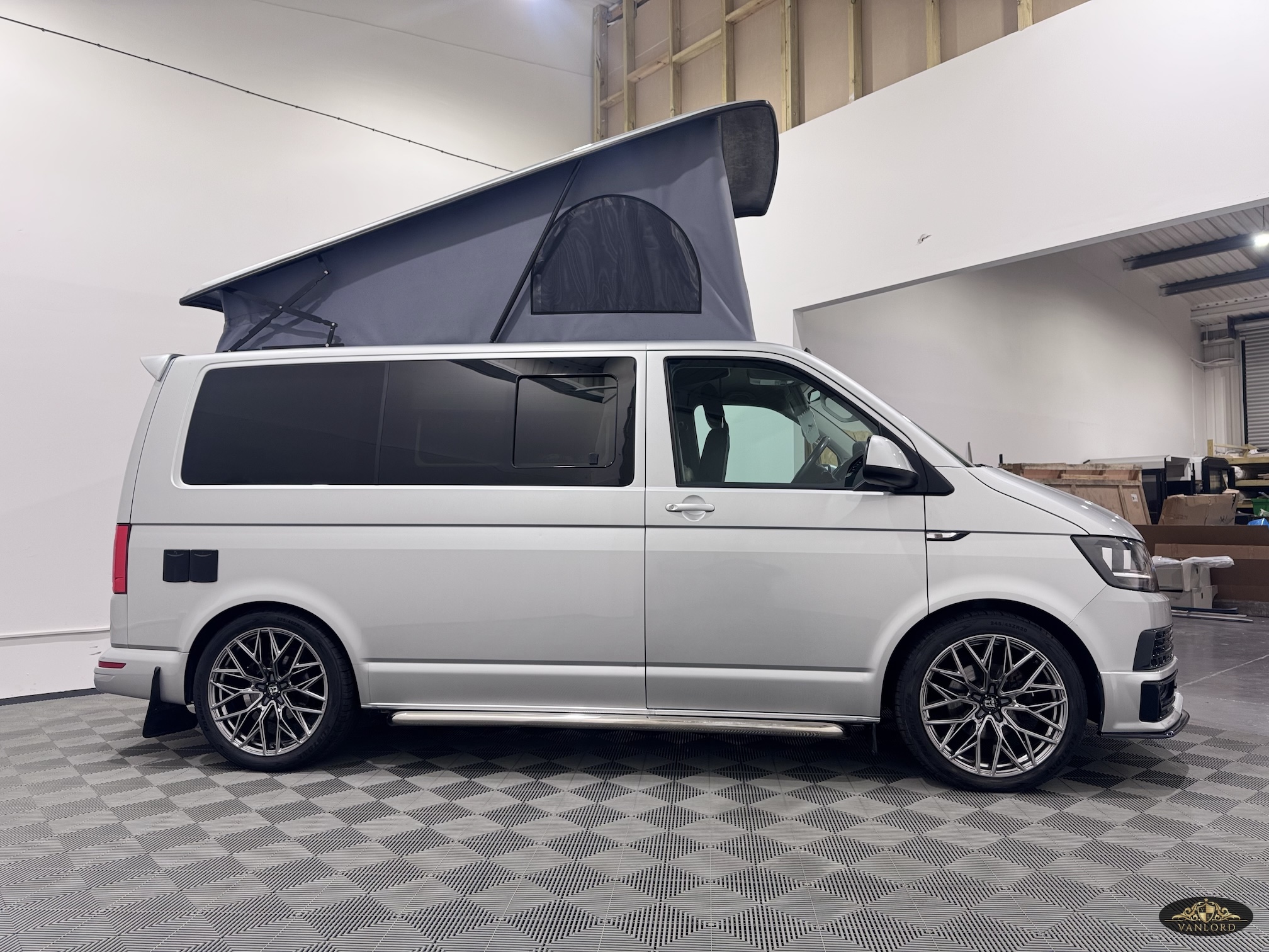 2016 VW Transporter T6 Highline Camper T28 5Sp Manual 102BHP Euro6 SWB - Image 5
