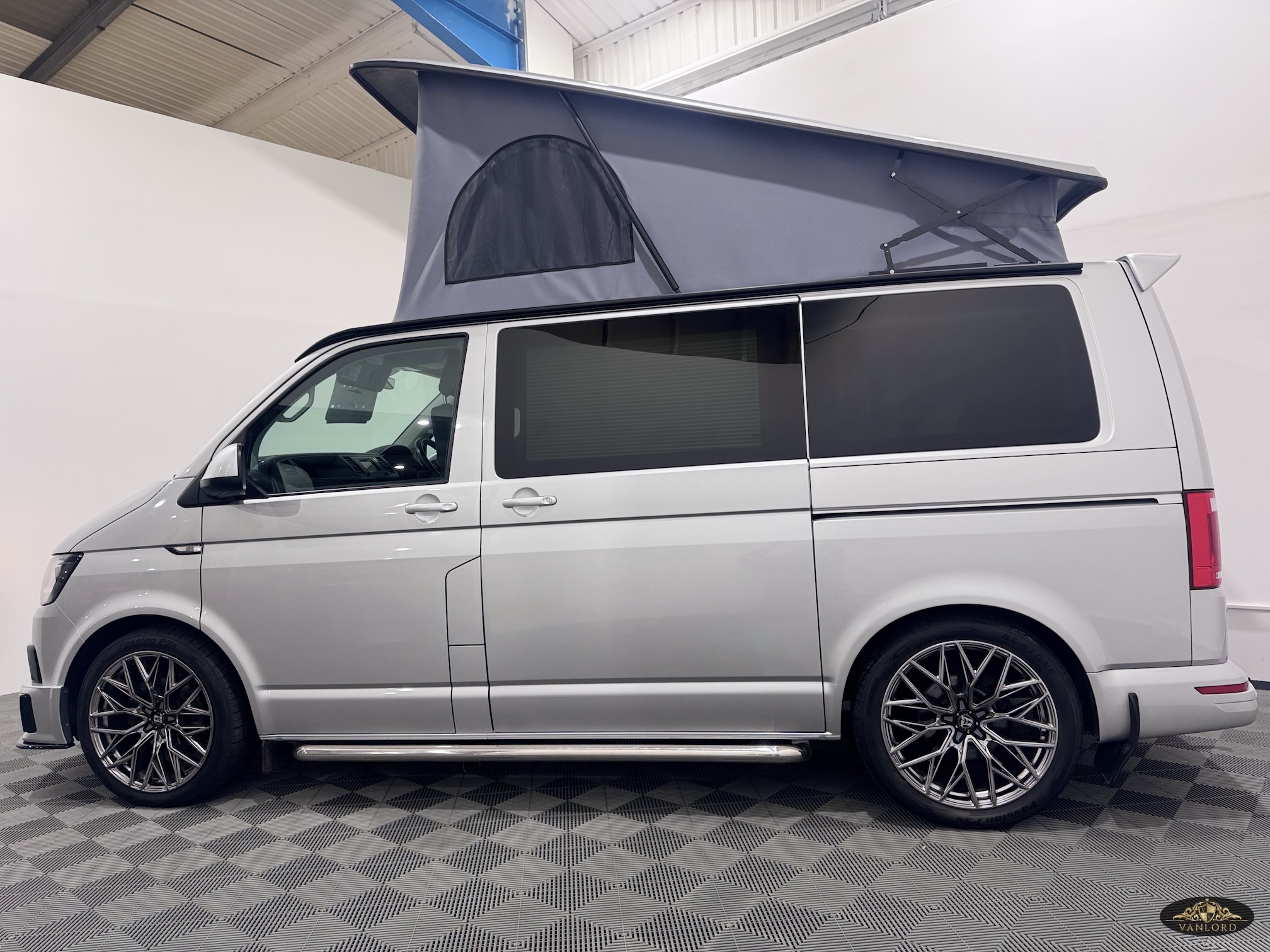 2016 VW Transporter T6 Highline Camper T28 5Sp Manual 102BHP Euro6 SWB - Image 9
