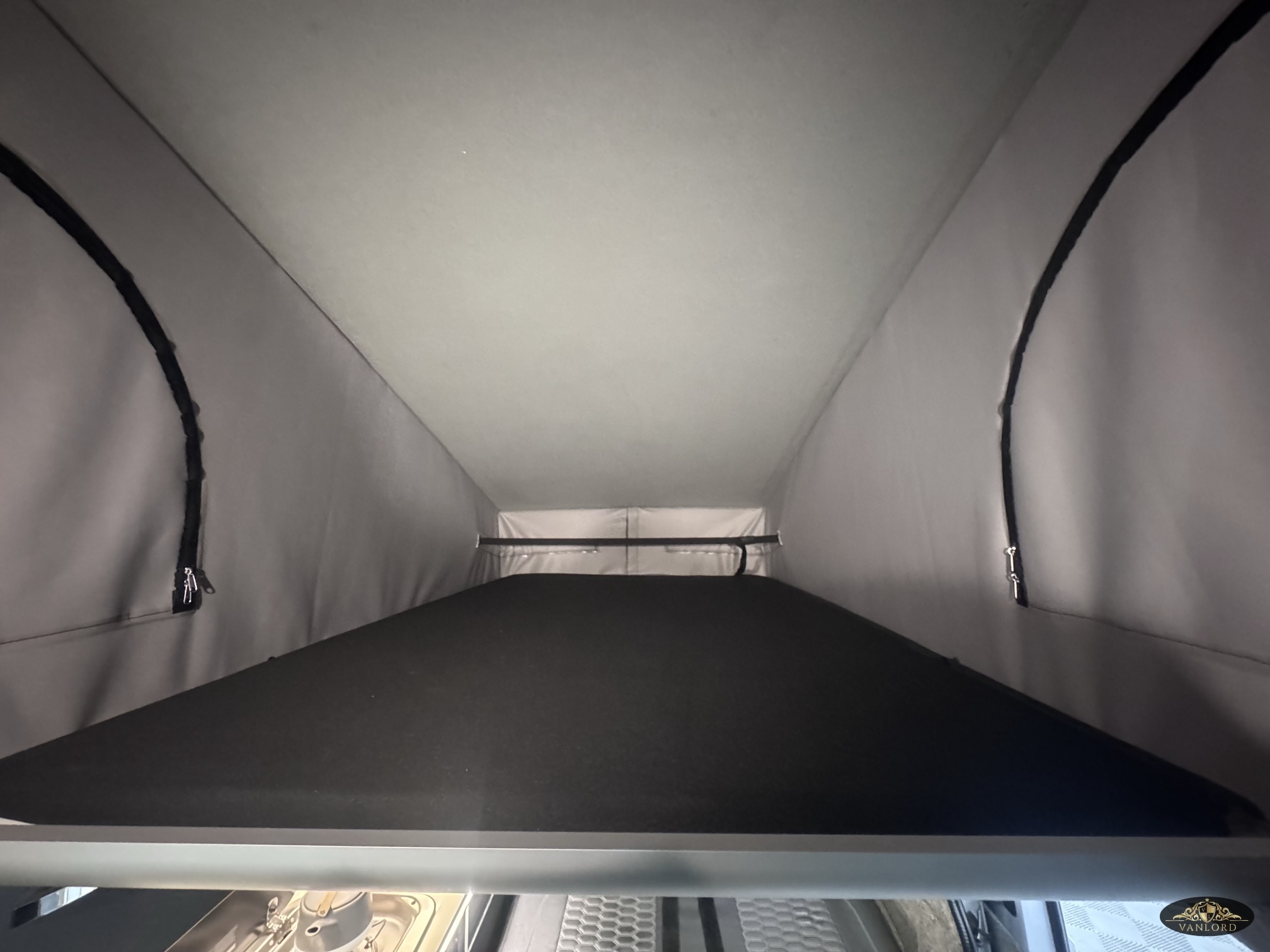 2016 VW Transporter T6 Highline Camper T28 5Sp Manual 102BHP Euro6 SWB - Image 43