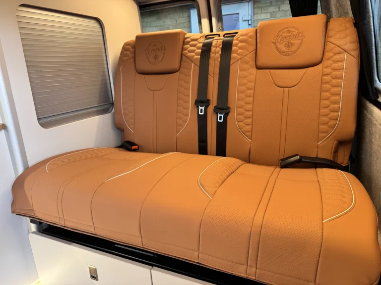 Matching Kendall’s rear bed